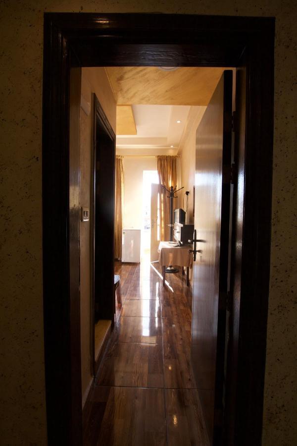 Erasmus Student House By Sunrise Hostel Амман Экстерьер фото